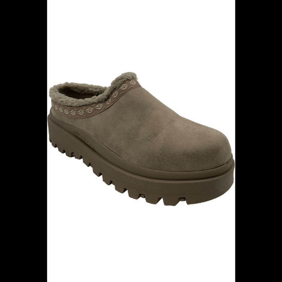 Skechers Shindigs Clogs with Faux Sherpa Lining Comfy Hour Taupe - Medium - Picture 1 of 3